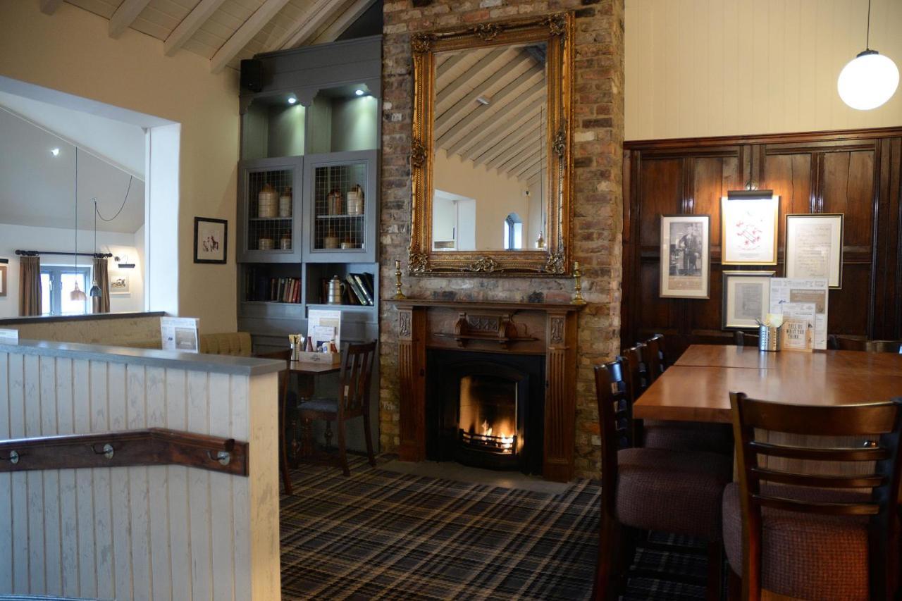 Boat & Horses Inn オールダム エクステリア 写真