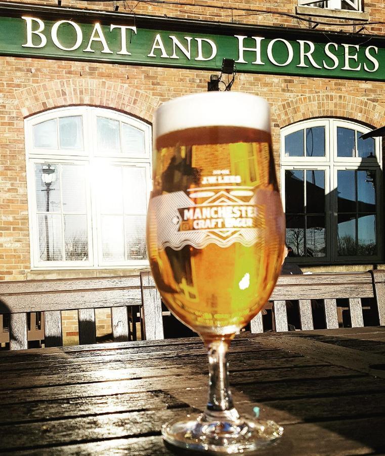 Boat & Horses Inn オールダム エクステリア 写真